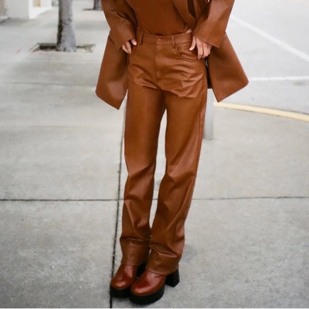 Zara Women S Caramel Brown Faux Leather 90s High-Rise Straight Leg Pants